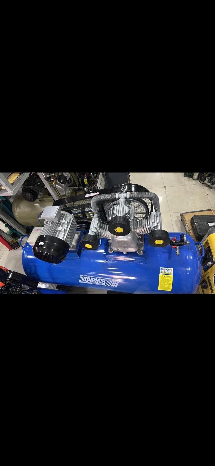 Kompresor 200L tri klipa - slika 1